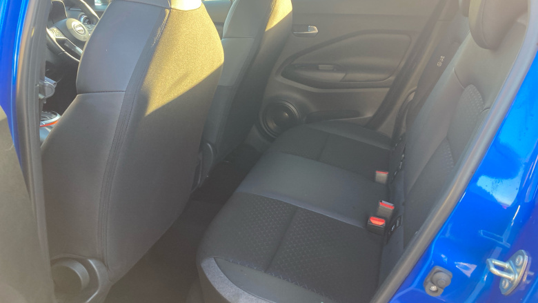 Nissan Juke 1.0 DiG-T N-Connecta 5dr DCT Petrol Hatchback